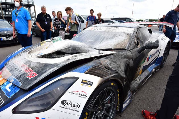 Bilder des Jahres 2021, Sport 09 September Sport Themen der Woche KW36 Sport Bilder des Tages 12.09.2021, xbrx, Motorsport ADAC GT Masters, Lausitzring Rennen emspor, v.l. Schmidt, Jeffrey Kirchhoefer, Marvin (77 - Corvette C7 GT3 R - Callaway Competition), Feuer, Brand, verkohlt, verbrannt, Klettwitz *** 12 09 2021, xbrx, motorsport ADAC GT Masters, Lausitzring race emspor, v l Schmidt, Jeffrey Kirchhoefer, Marvin 77 Corvette C7 GT3 R Callaway Competition , fire, fire, charred, burnt, Klettwitz