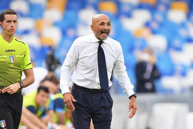 Napoli v Juventus - Serie A Napoli s head coach Luciano Spalletti reacts during the Italian football Serie A match SSC Napoli vs Juventus FC on September 11, 2021 at the Diego Armando Maradona stadium in Naples, Italy Naples Italy livemedia-sscnapol210911_np80W  Copyright: xCarmeloxImbesix