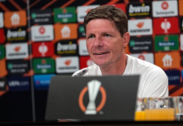 Sport Bilder des Tages 15.09.2021, xjhx, Fussball UEFA Europa League, Eintracht Frankfurt - Training und Pressekonferenz emspor, v.l. Trainer Oliver Glasner (Eintracht Frankfurt) zautz (DFL DFB REGULATIONS PROHIBIT ANY USE OF PHOTOGRAPHS as IMAGE SEQUENCES and or QUASI-VIDEO) Frankfurt