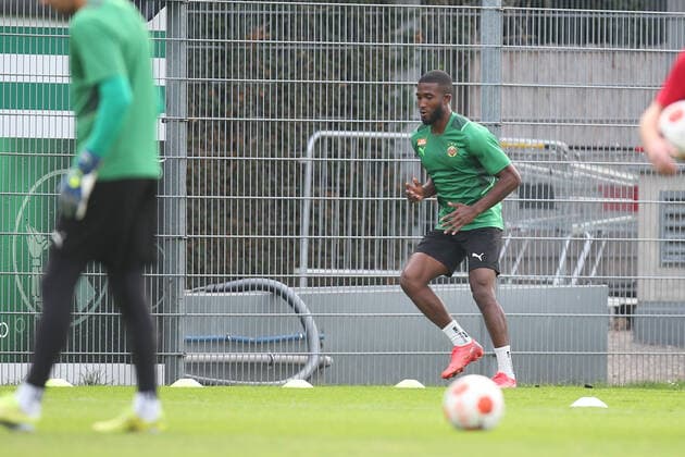 SOCCER - UEFA EL, Rapid vs Genk VIENNA,AUSTRIA,15.SEP.21 - SOCCER - UEFA Europa League, group stage, SK Rapid Wien vs KRC Genk, preview, training Rapid. Image shows Kelvin Arase (Rapid).  GEPAxpictures xDavidxBitzan