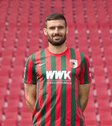 Daniel Caligiuri; FC Augsburg 1907; 1.BL, Porträttermin 2021 2022,