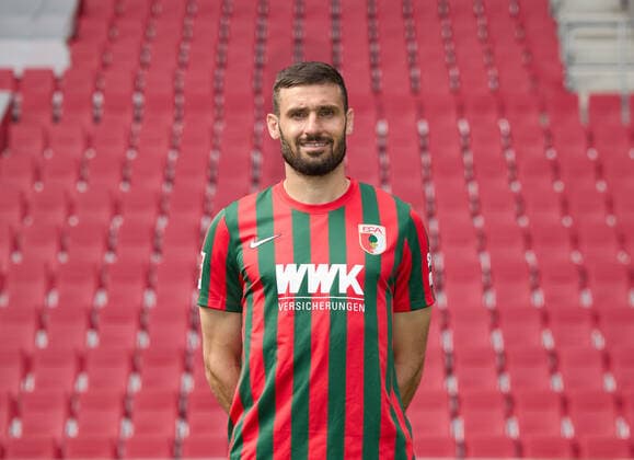Daniel Caligiuri; FC Augsburg 1907; 1.BL, Porträttermin 2021 2022,