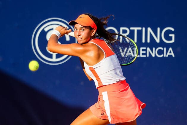 September 15, 2021, VALENCIA, VALENCIA, SPAIN: Leyre Romero of Spain in action against Irina Maria Bara of Romania during the first round of the Open Internacional de Valencia, ITF World Tennis, celebrated at Sporting Tennis Valencia on september 14, 2021, in Valencia, Spain. VALENCIA SPAIN - ZUMAa181 20210915_zaa_a181_219 Copyright: xIvanxTerronx
