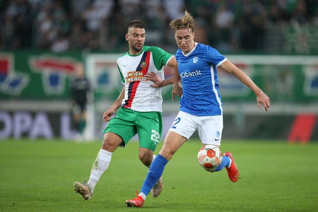SOCCER - UEFA EL, Rapid vs Genk VIENNA,AUSTRIA,16.SEP.21 - SOCCER - UEFA Europa League, group stage, SK Rapid Wien vs KRC Genk. Image shows Filip Stojkovic (Rapid) and Kristian Thorstvedt (Genk).  GEPAxpictures xDavidxBitzan