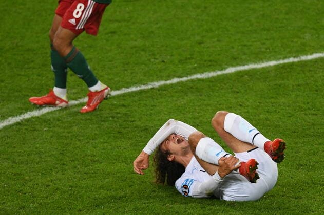 Fu?ball, EL, Lokomotive Moskau - Olympique Marseille 6652335 16.09.2021 Marseille s Matteo Guendouzi reacts in pain during the Europa League soccer match between Lokomotiv Moscow and Olympique de Marseille, in Moscow, Russia. Ramil Sitdikov Sputnik Russia Soccer Europa League Lokomotiv - Marseille  1d21abfdb82ff6