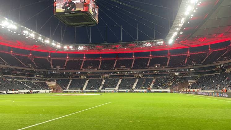 Innenraum - Frankfurt 16.09.2021: Eintracht Frankfurt vs. Fenerbahce Istanbul, Deutsche Bank Park, 1. Spieltag UEFA Europa League