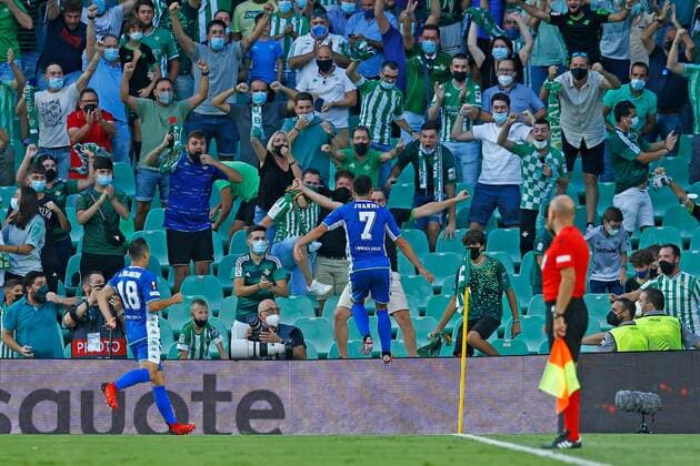 Mandatory Credit: Photo by Bagu Blanco Pressinphoto Shutterstock (12447699d) Juanmi Jimenez of Real Betis celebrates his goal Real Betis v Celtic, UEFA Europa League 2021-2022, date 1. Football, Benito Villamarin Stadium, Sevilla, Spain - 16 Sep 2021 Editorial use only Real Betis v Celtic, UEFA Europa League 2021-2022, date 1. Football, Benito Villamarin Stadium, Sevilla, Spain - 16 Sep 2021 Editorial use only Copyright: xBaguxBlanco Pressinphoto Shutterstockx 12447699d