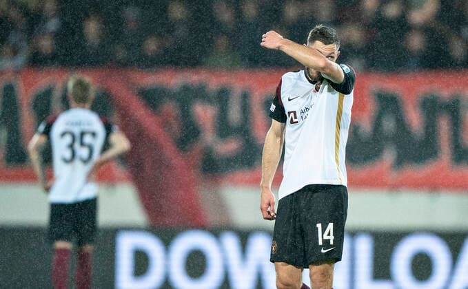 FC Midtjyllands Henrik Dalsgaard efter det uafgjorte resultat i Europa League gruppe F kampen mellem FC Midtjylland og PFC Ludogorets paa Mch Arena i Herning, torsdag den 16. september 2021.. , Herning Jylland Denmark Copyright: HenningxBagger HenningxBaggerx COP102 spdk20210916-204505-L