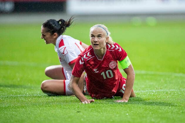 Danmarks Pernille Harder (10) under VM-kvalifikationskampen i kvindefodbold mellem Danmark og Malta, paa Energi Viborg Arena torsdag den 16. september 2021.. , 8800 Viborg Midtjylland Copyright: JohnnyxPedersen JohnnyxPedersenx cop105 spdk20210916-204839-L