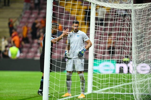 Luiz Felipe Ramos Marchi and Goalkeeper Thomas Strakosha of Lazio during the UEFA Europa League Group E match between Galatasaray and Lazio at Turk Telekom Stadium in Istanbul , Turkey on September 16, 2021. 