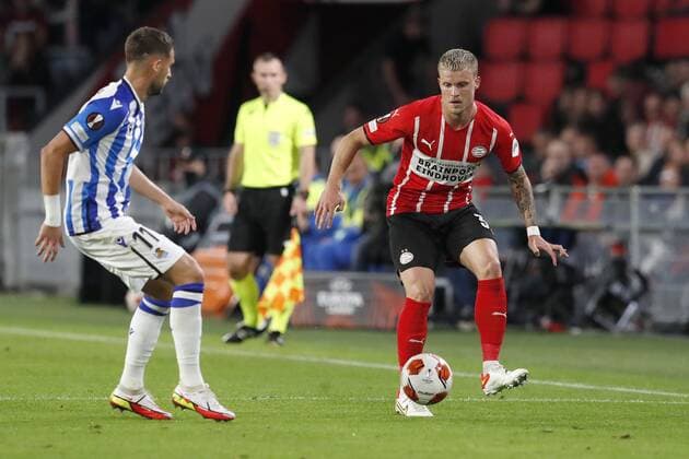 EINDHOVEN - 16-09-2021, Philips stadion. Dutch football, UEFA Europa League, season 2021-2022. during the match PSV - Real Sociedad, Real Sociedad player Adnan Januzaj and PSV player Phillip Max PSV - Real Sociedad  x13491180x Copyright: