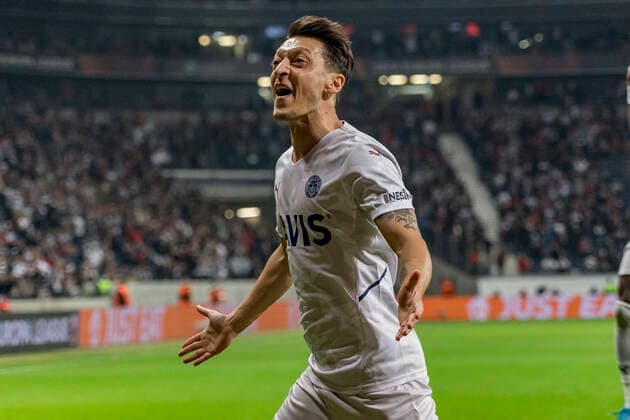 UEFA Europa League, Eintracht Frankfurt vs. Fenerbahce Istanbul, Frankfurt, Deutsche Bank Park, 16.9.2021 Mesut Özil (Fenerbahce Istanbul 10), Eintracht Frankfurt vs. Fenerbahce Istanbul, Frankfurt, Deutsche Bank Park, 16.9.2021 Copyright: xBEAUTIFULxSPORTS Gawlikx