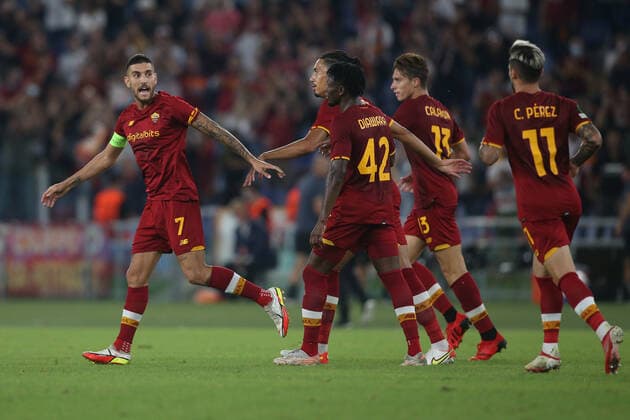 Fußball, EL, AS Rom - CSKA Sofia ROME, Italy - 16.09.2021: LORENZO PELLEGRINI (AS ROMA) score the goal and celebrates during the Uefa Europe Conference League, group C football match between As Roma vs CSKA Sofia at Olympic Stadium in Rome.  Copyright: xMarcoxIacobuccix xIPAx xMarcoxIacobuccix 0