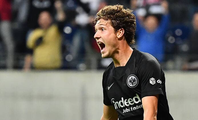 16.09.2021, xjhx, Fussball UEFA Europa League, Eintracht Frankfurt - Fenerbahce SK Istanbul emspor, v.l. Torjubel nach dem Tor zum celebrating the goal celebrate 1:1 durch Sam Lammers (Eintracht Frankfurt) (DFL DFB REGULATIONS PROHIBIT ANY USE OF PHOTOGRAPHS as IMAGE SEQUENCES and or QUASI-VIDEO) Frankfurt am Main