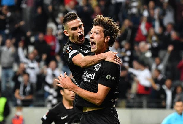 16.09.2021, xjhx, Fussball UEFA Europa League, Eintracht Frankfurt - Fenerbahce SK Istanbul emspor, v.l. Torjubel nach dem Tor zum celebrating the goal celebrate 1:1 durch Sam Lammers (Eintracht Frankfurt) mit Rafael Borre, Rafael Santos Borre Maury (Eintracht Frankfurt) (DFL DFB REGULATIONS PROHIBIT ANY USE OF PHOTOGRAPHS as IMAGE SEQUENCES and or QUASI-VIDEO) Frankfurt am Main