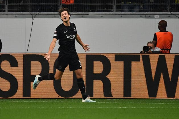 16.09.2021, xjhx, Fussball UEFA Europa League, Eintracht Frankfurt - Fenerbahce SK Istanbul emspor, v.l. Daichi Kamada (Eintracht Frankfurt) (DFL DFB REGULATIONS PROHIBIT ANY USE OF PHOTOGRAPHS as IMAGE SEQUENCES and or QUASI-VIDEO) Frankfurt am Main