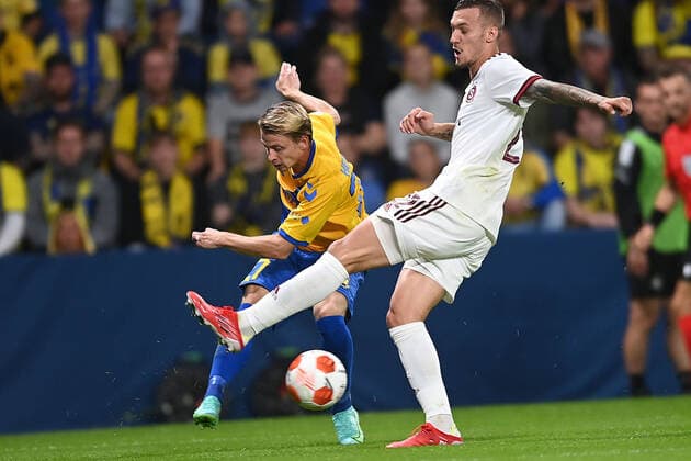 Broendbys Simon Hedlund Europa League-kampen i gruppe A mellem Broendby IF og Sparta Prag, paa Broendby Stadion torsdag den 16. september 2021.. , Denmark Copyright: THOMASxSJOERUPx cop101 spdk20210916-223846-L