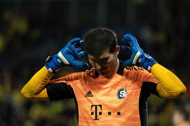 Fu?ball, EL, Br?ndby IF Kopenhagen - Sparta Prag Broendby IF v Sparta Prague, UEFA Europa League, Broendby, Denmark Broendby, Denmark. 16th, September 2021. Goalkeeper Florin Nita (1) of Sparta Prague seen during the UEFA Europa League match between Broendby IF and Sparta Prague at Broendby Stadion in Broendby. Brondby Denmark  Copyright: xGonzalesxPhoto GastonxSzermanx