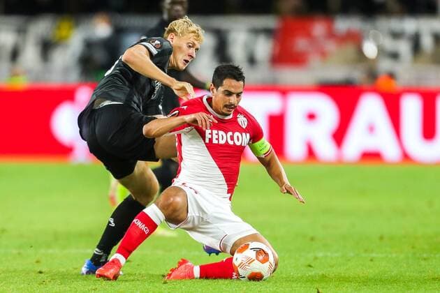 SOCCER - UEFA EL, Monaco vs Sturm MONACO,MONACO,16.SEP.21 - SOCCER - UEFA Europa League, group stage, AS Monaco vs SK Sturm Graz. Image shows Niklas Geyrhofer (Sturm) and Wissam Ben Yedder (Monaco).  GEPAxpictures xPhilippxBrem