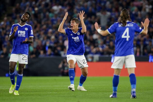Mandatory Credit: Photo by Robbie Stephenson JMP Shutterstock (12447737bv) Jannik Vestergaard of Leicester City cuts a frustrated figure Leicester City v Napoli, UK - 16 Sep 2021 Editorial use only Leicester City v Napoli, UK - 16 Sep 2021 Editorial use only  Copyright: xRobbiexStephenson JMP Shutterstockx 12447737bv