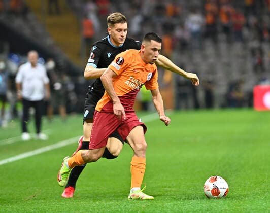 Olimpiu Morutan of Galatasaray and Toma Basic (R) of Lazio during the UEFA Europa League Group E match between Galatasaray and Lazio at Turk Telekom Stadium in Istanbul , Turkey on September 16, 2021. 