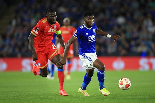 Football - UEFA Europa League - Group C - Leicester City v SSC Napoli 16th September 2021 - UEFA Europa League - Group C - Leicester City v SSC Napoli - Kelechi Iheanacho of Leicester City battles with Kalidou Koulibaly of Napoli - Photo: Simon Stacpoole Offside. Leicester UK Copyright: xSimonxStacpoolexOffside