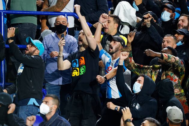 16th September 2021; King Power, Leicester, England; UEFA Europa League Football, Leicester City versus Napoli; Napoli fans chant during crowd trouble after the final whistle  ActionPlus12323146 GrahamxWilson