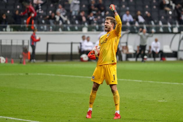 Fußball - UEFA Europa League - 01. Spieltag Eintracht Frankfurt - Fenerbahce SK am 16.09.2021 im Deutsche Bank Park in Frankfurt Torwart Kevin Trapp (Frankfurt) jubelt ausgelassen