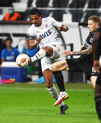 Luiz Gustavo fotografiert am 16.9.21 in Frankfurt beim Fußball Europa League Eintracht Frankfurt gegen Fenerbahce SK. (DFL DFB REGULATIONS PROHIBIT ANY USE OF PHOTOGRAPHS as IMAGE SEQUENCES and or QUASI-VIDEO)