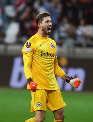 Kevin Trapp Torjubel fotografiert am 16.9.21 in Frankfurt beim Fußball Europa League Eintracht Frankfurt gegen Fenerbahce SK. (DFL DFB REGULATIONS PROHIBIT ANY USE OF PHOTOGRAPHS as IMAGE SEQUENCES and or QUASI-VIDEO)