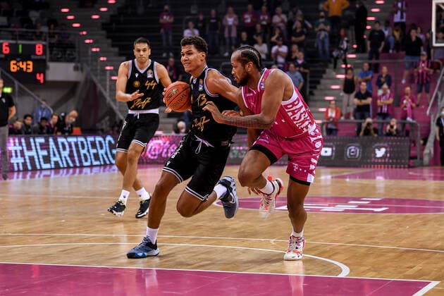 Testspiel, Telekom Baskets Bonn vs. Basketball Löwen Braunschweig, 17.09.2021 +, Testspiel, Telekom Baskets Bonn vs. Basketball Löwen Braunschweig am 17.09.2021 im Telekom Dome Bonn, Bonn (Nordrhein-Westfalen) Copyright: xBEAUTIFULxSPORTS Mueller-Laschetx
