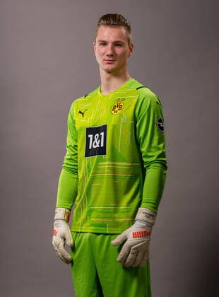 Luca Unbehaun; Borussia Dortmund; 1.BL, Porträttermin 2021 2022 Foto: BVB A.Simoes via TEAM2sportphoto Borussia Dortmund Porträt 2021 2022 Team2