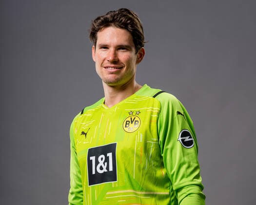 Marwin Hitz; Borussia Dortmund; 1.BL, Porträttermin 2021 2022 Foto: BVB A.Simoes via TEAM2sportphoto Borussia Dortmund Porträt 2021 2022 Team2