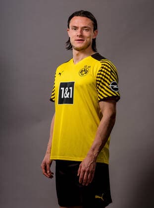 Nico Schulz; Borussia Dortmund; 1.BL, Porträttermin 2021 2022 Foto: BVB A.Simoes via TEAM2sportphoto Borussia Dortmund Porträt 2021 2022 Team2