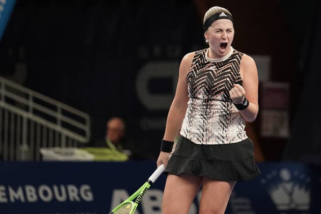Tennis WTA, Tennis Damen Turnier Luxemburg BGLBNPParibas Open 2021, 19.09.2021, Tennis WTA Turnier Luxemburg, BGLBNPParibas Open 2021, BGL BNP Paribas Open, 2021, Luxemburg, Kockelscheuer, CK Sportcenter, Finale, Einzel, Finale Dameneinzel vl: Jelena Ostapenko (Lettland, Latvia, LAT) zeigt emotionen, Jubel, jubelt, freut sich