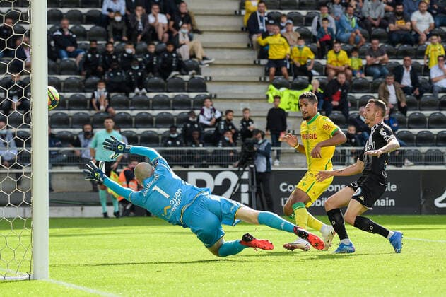 But de Ludovic BLAS ( 10 - Nantes ) - FOOTBALL : Angers vs Nantes - Ligue 1 - Angers - 19 09 2021 FedericoPestellini Panoramic 