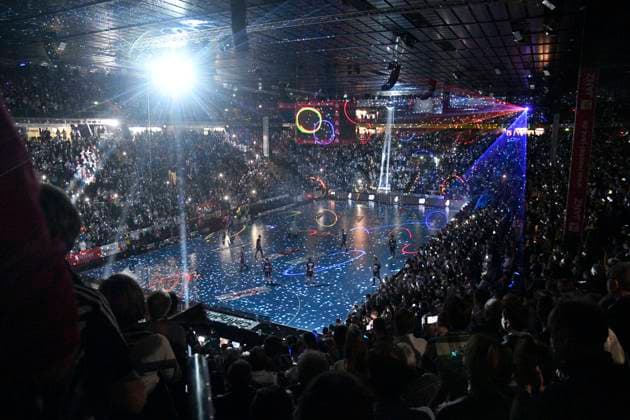 Die Kieler Arena in der Übersicht, Männer, Handball-Bundesliga, THW Kiel vs SG Flensburg-Handewitt, Liqui-Moly-HBL, 3. Spieltag, Saison 2021 2022 19.09.21 Kiel Wunderino-Arena Schleswig-Holstein Germany *** Kiel Arena overview, Men, Handball Bundesliga, THW Kiel vs SG Flensburg Handewitt, Liqui Moly HBL, Matchday 3, Season 2021 2022 19 09 21 Kiel Wunderino Arena Schleswig Holstein Germany.