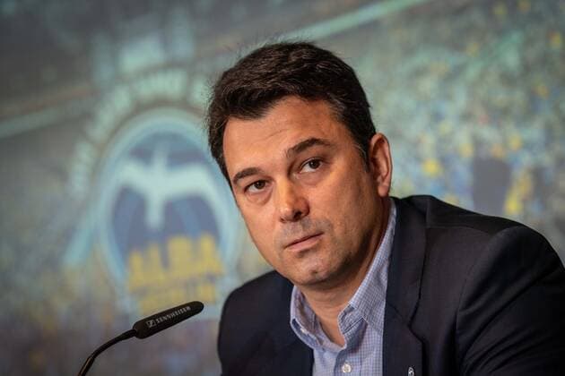 Basketball Berlin 21.09.2021 Saison 2021 2022 Alba Berlin Saisonpressekonferenz Israel Gonzalez (Alba Berlin, Trainer)
