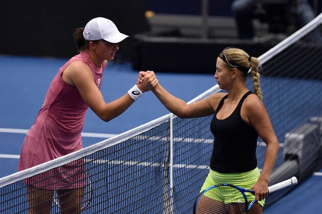 Iga Swiatek (POL), left, shake hands with Yulia Putintseva (KAZ) after defeating her in the J&T Banka Ostrava Open 2021 women s WTA, Tennis Damen indoor tennis tournament in Ostrava, Czech Republic, on Wednesday, September 22, 2021. (CTKxPhoto JaroslavxOzana) CTKPhotoP2021092207293  JAO 18