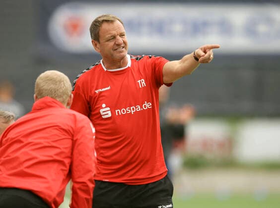 Foto : Trainer Thomas Seeliger Weiche Fussball Regionalliga Nord , am Sa. 11.09.2021 FC Teutonia - Weiche Flensburg 1 -0