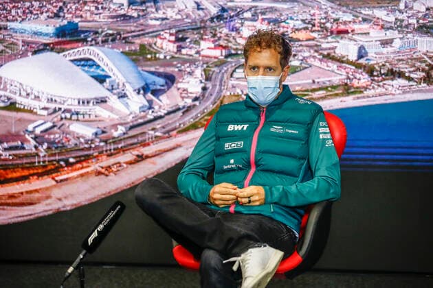 VETTEL Sebastian (ger), Aston Martin F1 AMR21, portrait during the Formula 1 VTB Russian Grand Prix 2021, 15th round of the 2021 FIA Formula One World Championship, WM, Weltmeisterschaft from September 24 to 26, 2021 on the Sochi Autodrom, in Sochi, Russia FORMULE 1 : Grand prix de Russie - Sotchi - 23 09 2021 DPPI Panoramic  00121031__B2_2585