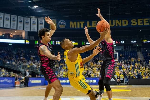 Basketball Berlin 23.09.2021 Saison 2021 2022 1. Bundesliga easyCredit BBL Alba Berlin - Telekom Baskets Bonn Louis Olinde (Alba Berlin, No.19)