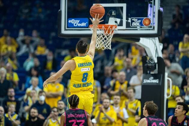 Basketball Berlin 23.09.2021 1. Bundesliga easyCredit BBL Saison 2021 2022 Alba Berlin - Telekom Baskets Bonn Marcus Eriksson (Alba Berlin, No.08)