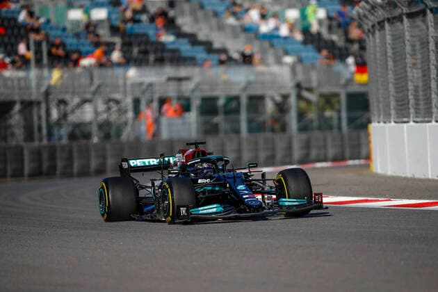 44 Lewis Hamilton (GBR, Mercedes-AMG Petronas F1 Team), F1 Grand Prix of Russia at Sochi Autodrom on September 24, 2021 in Sochi, Russia. (Photo by HOCH ZWEI) Sochi Russia