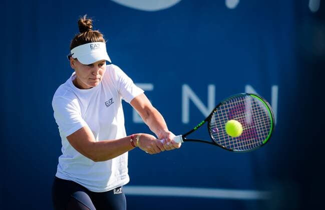 Mandatory Credit: Photo by Rob Prange Shutterstock (12464017s) Veronika Kudermetova of Russia during practice ahead of the 2021 Chicago Fall Tennis Classic WTA, Tennis Damen 500 tennis tournament 2021 Chicago Fall Tennis Classic Pre-Event - 24 Sep 2021 2021 Chicago Fall Tennis Classic Pre-Event - 24 Sep 2021  Copyright: xRobxPrange Shutterstockx 12464017s