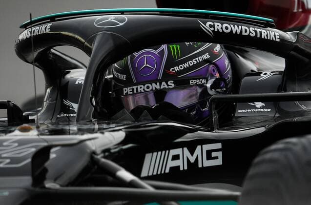 6659254 25.09.2021 British Formula One driver Lewis Hamilton of Mercedes-AMG Petronas competes in the qualifying session of the 2021 Formula One Russian Grand Prix at the Sochi Autodrom in Sochi, Russia. Vladimir Astapkovich Sputnik Russia Motor Formula 1 Qualification  2c12fec04d110ad4