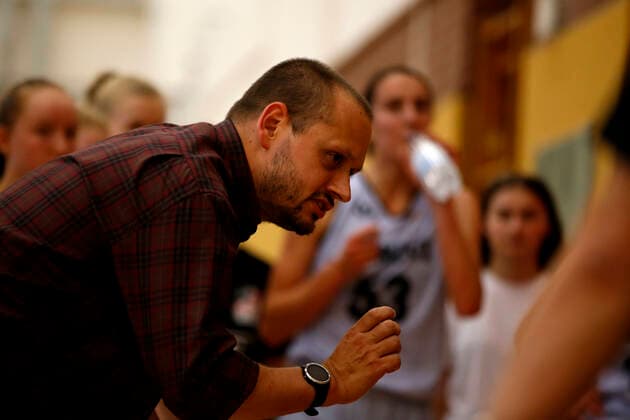 25.09.2021, 2. Toyota Damen Basketball Bundesliga Nord, DBBL, Saison 2021 2022, Damen, Chemcats Chemnitz - TG Neuss Tigers Thomas Seltner (Coach), ChemCats Chemnitz Chemnitz Sporthalle am Schlossteich Sachsen Germany