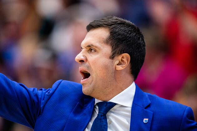 BB-1BL Syntainics MBC - MLP Academics Heidelberg Trainer Igor Jovovic (Syntainics MBC) waehrend der Begegnung Saison 2021-2022 (Herren) in der EasyCredit Bundesliga zwischen Syntainics MBC und MLP Academics Heidelberg in der Stadthalle Weissenfels am 25. September 2021 in Weissenfels, Sachsen Anhalt, Deutschland