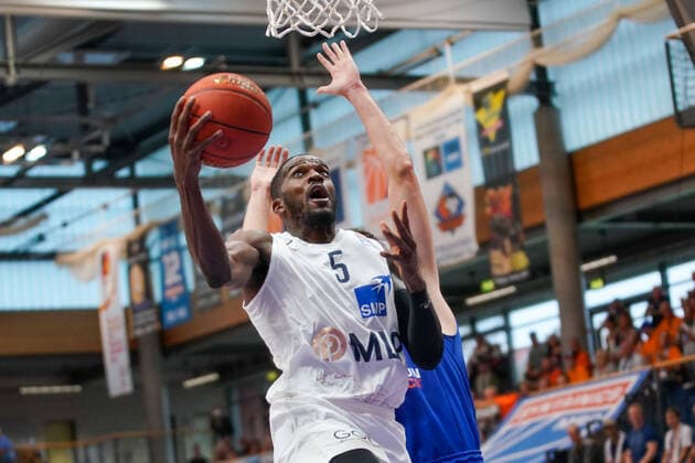 GER, Basketball, Bundesliga, Maenner, 2021 2022, 1. Spieltag, Syntainics MBC - MLP Academics Heidelberg, 25.09.2021, Shyron Ely (Heidelberg, 5). GER, Basketball, Bundesliga, Maenner, 2021 2022, 1. Spieltag, Syntainics MBC - MLP Academics Heidelberg, 25.09.2021, Weissenfels