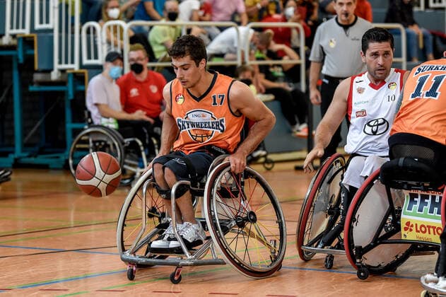 1. Rollstuhl Basketball-Bundesliga, RBC Koeln99ers vs. ING Skyweehlers, 25.09.2021 Nico Dreimueller (ING Skywheelers 17), 1. Rollstuhl Basketball-Bundesliga, RBC Koeln99ers vs. ING Skyweehlers am 25.09.2021 im Sporthalle Bergischer Ring, Koeln (Nordrhein-Westfalen) Copyright: xBEAUTIFULxSPORTS Mueller-Laschetx